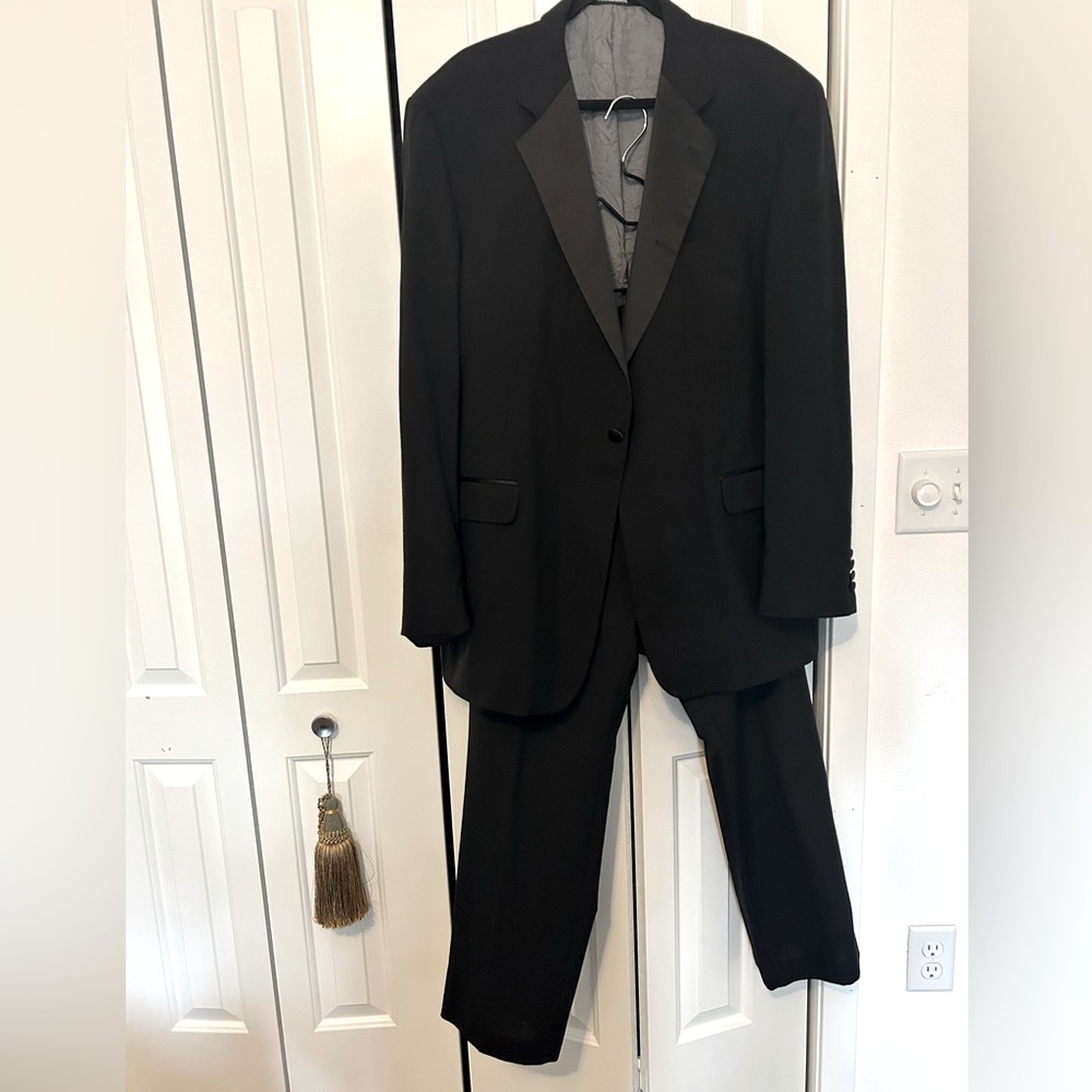 Suit Stafford   men’s size XL , pants 36W32L like new!! Color Black.